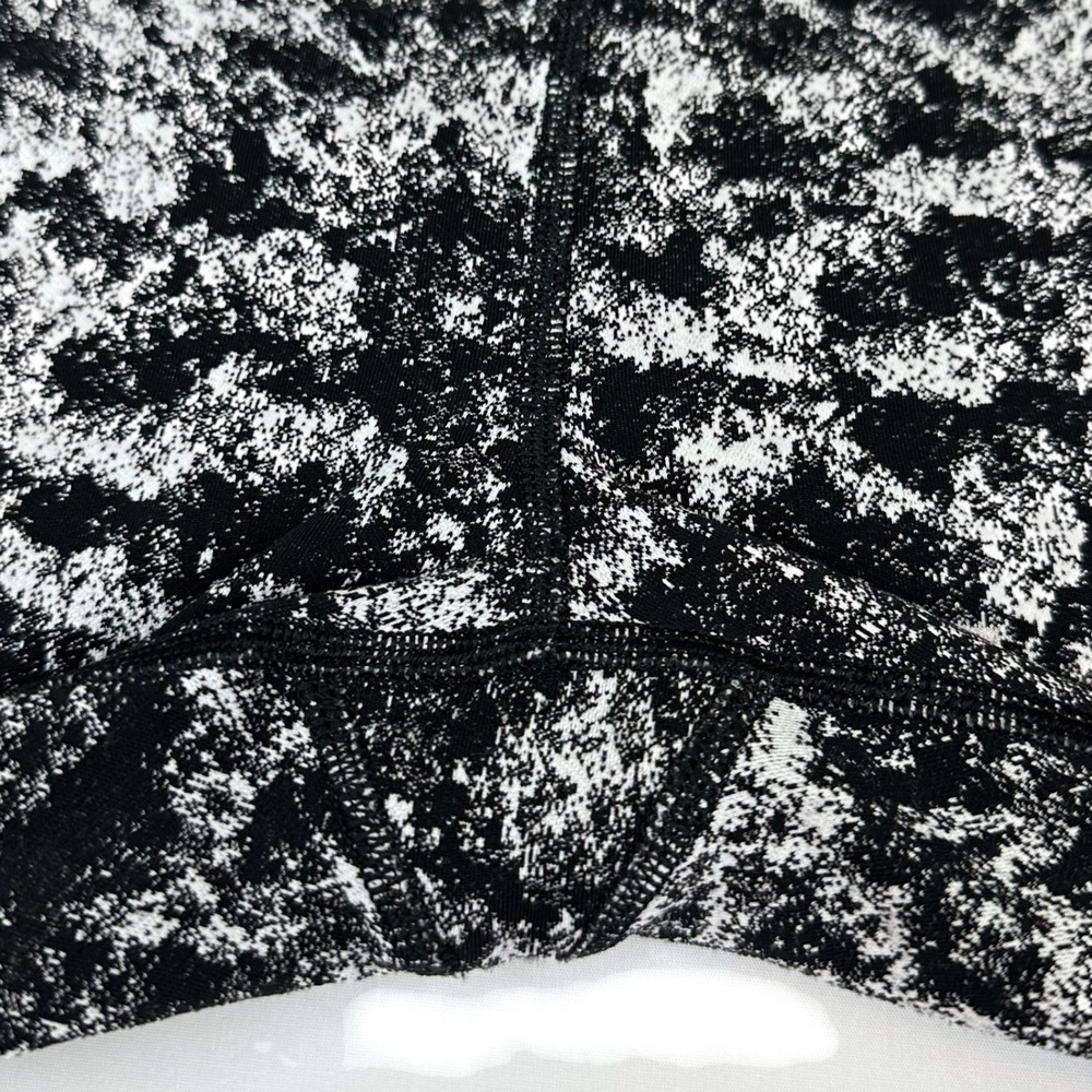 Lululemon Wunder Under High-Rise Misted Jacquard Black White Women Size 8 - Picture 4 of 4